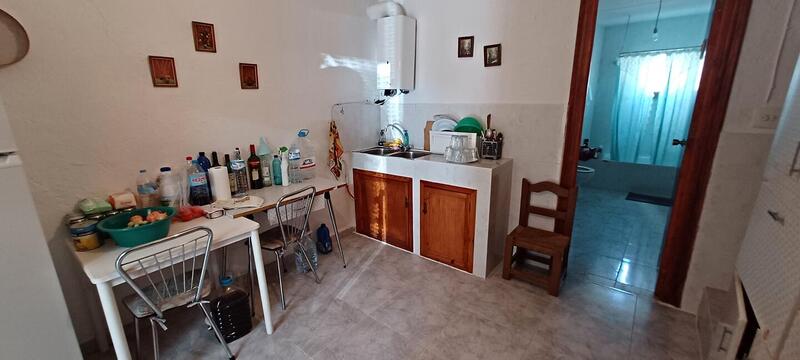 5 bedroom Country House for sale