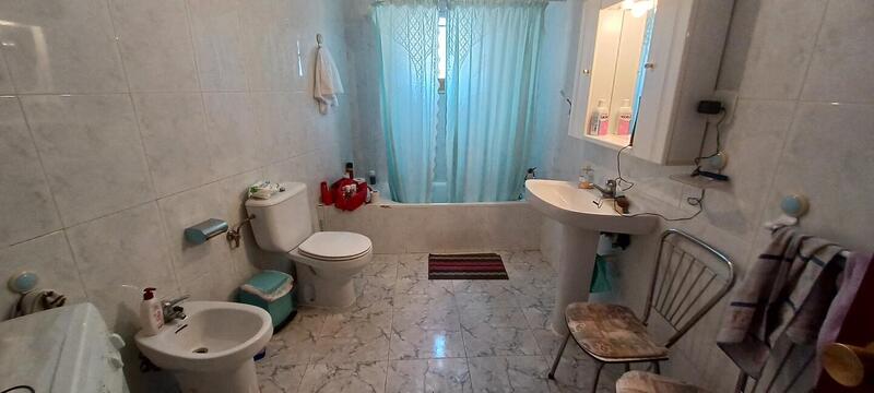 5 bedroom Country House for sale