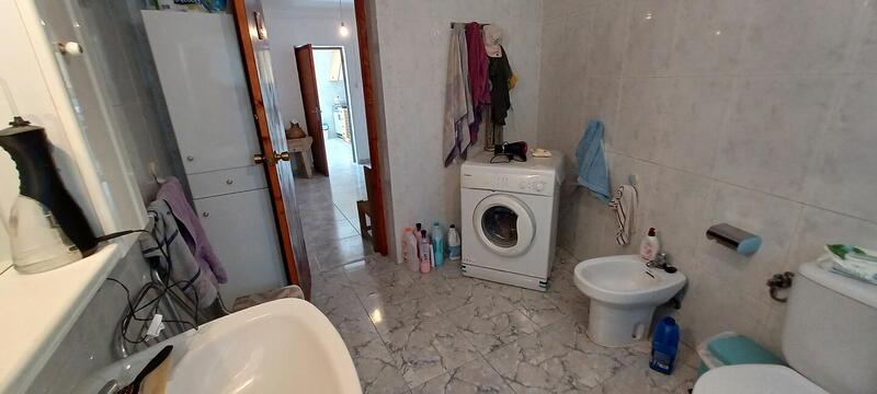 5 bedroom Country House for sale