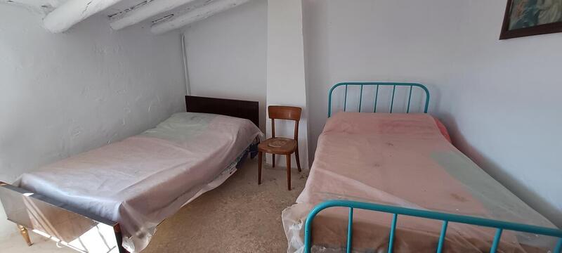 5 bedroom Country House for sale