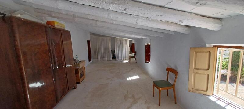 5 bedroom Country House for sale