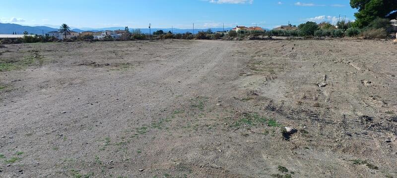Land til salgs i Urcal, Almería