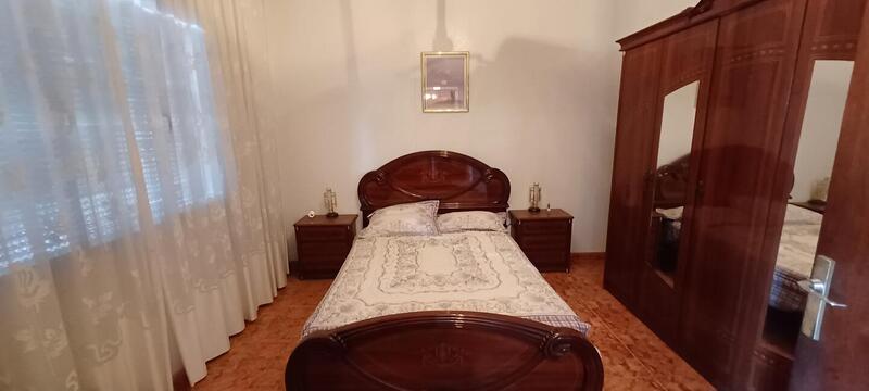 3 спальная комната Деревенский Дом продается