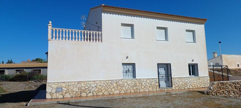 4 bedroom Country House for sale