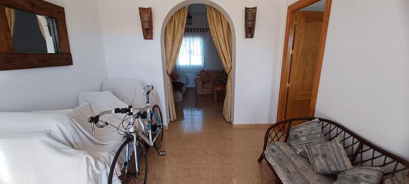 4 bedroom Country House for sale