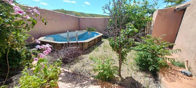 4 bedroom Country House for sale