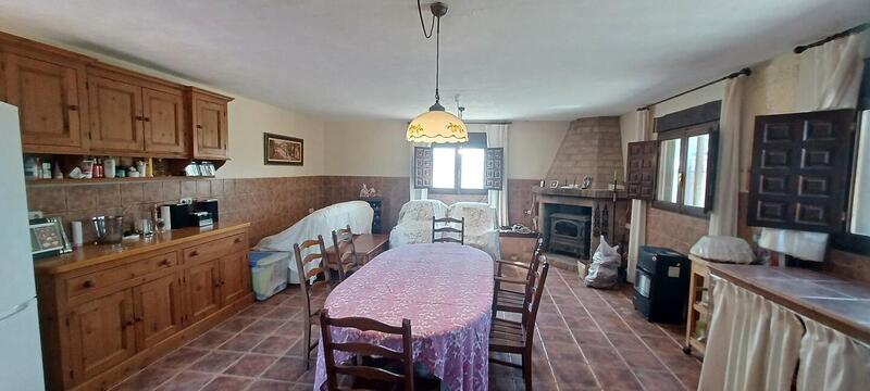 4 bedroom Country House for sale