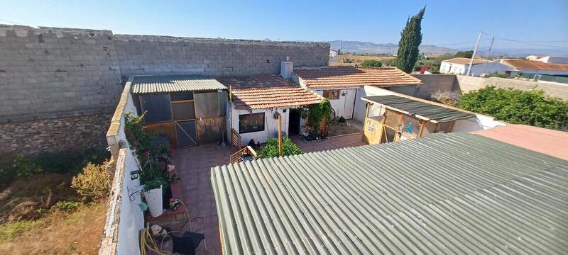 4 slaapkamer Gezinswoning Te koop