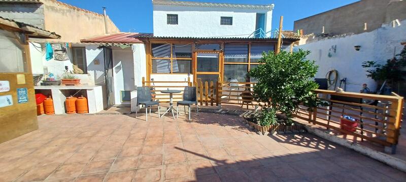 4 slaapkamer Gezinswoning Te koop