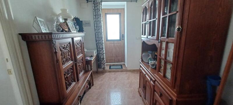 4 slaapkamer Gezinswoning Te koop
