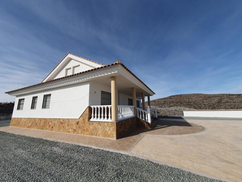 5 спальная комната вилла продается