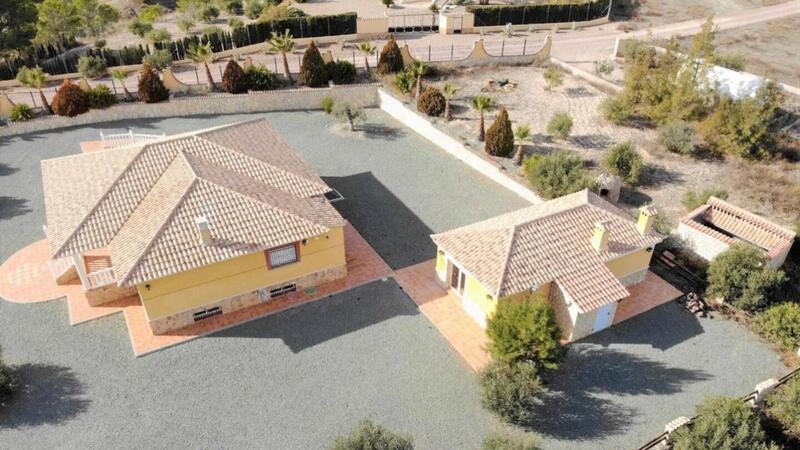 4 Cuarto Villa en venta