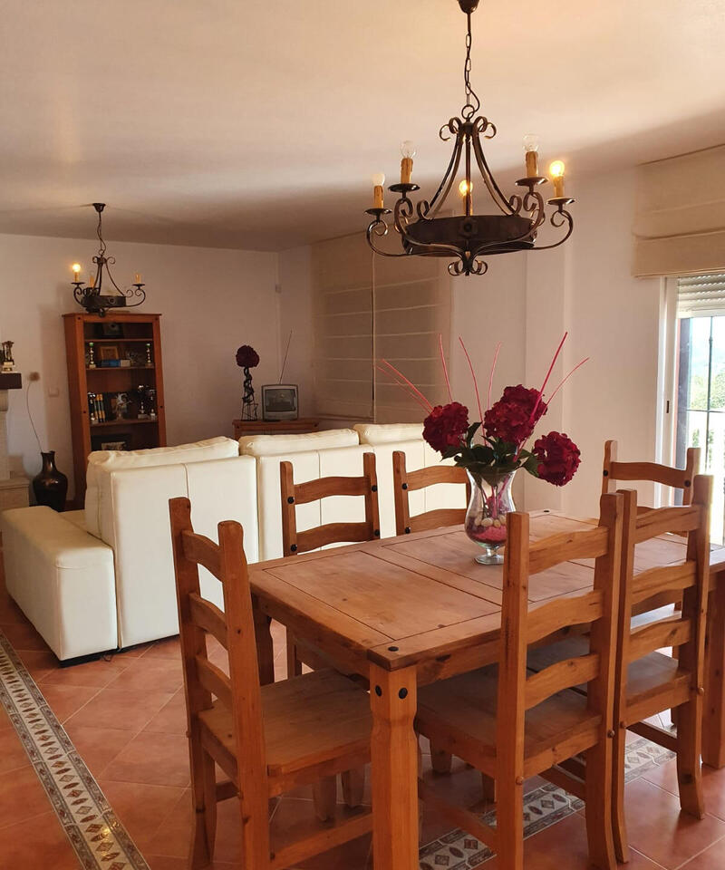 4 Cuarto Villa en venta