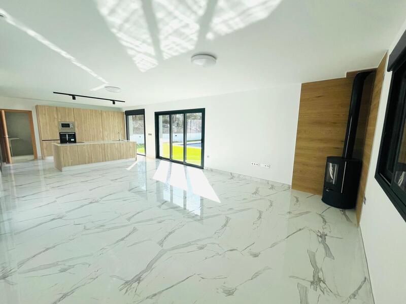 3 Cuarto Villa en venta