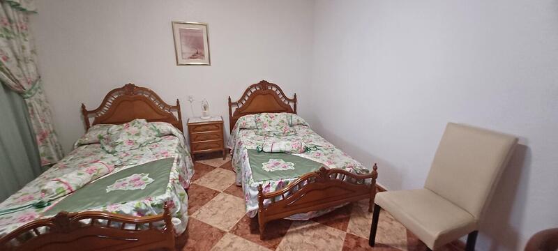 5 Schlafzimmer Stadthaus zu verkaufen