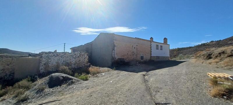 4 bedroom Country House for sale