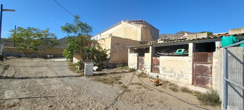 4 bedroom Country House for sale