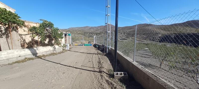 4 bedroom Country House for sale