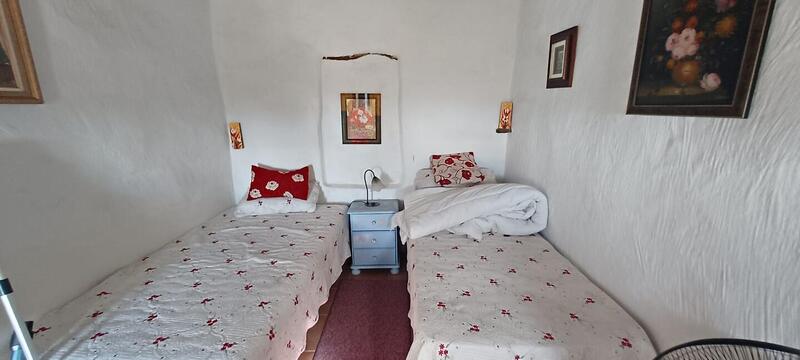 2 bedroom Country House for sale 2 bedroom Country House for sale