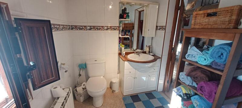 2 bedroom Country House for sale 2 bedroom Country House for sale