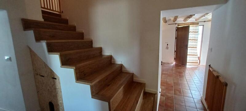 6 bedroom Country House for sale