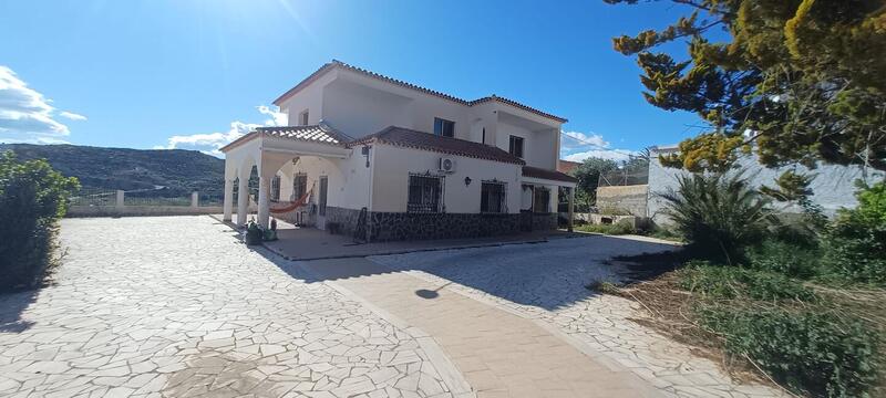 3 bedroom Villa for sale