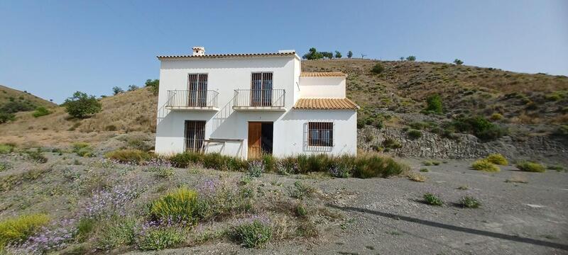 3 bedroom Country House for sale