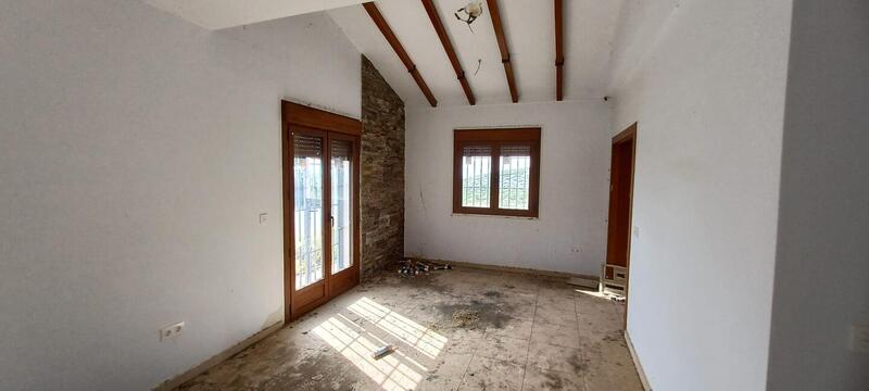 3 bedroom Country House for sale