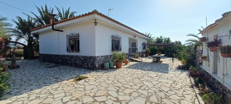 Landhaus zu verkaufen in El Saltador (Pulpi), Almería Landhaus zu verkaufen in El Saltador (Pulpi), Almería