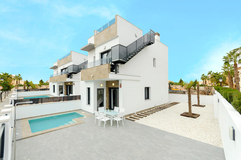 Villa à vendre dans Torrevieja, Alicante