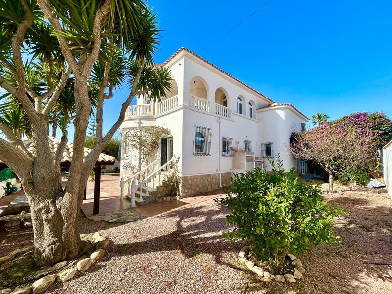 5 Cuarto Villa en venta