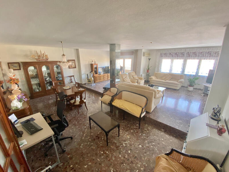 4 slaapkamer Tweezijdig Te koop