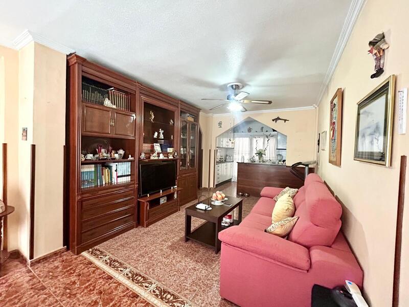 4 Schlafzimmer Stadthaus zu verkaufen