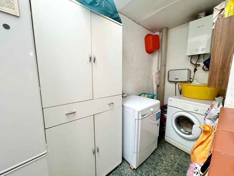 4 Schlafzimmer Stadthaus zu verkaufen