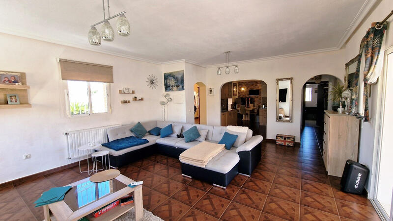 6 bedroom Villa for sale