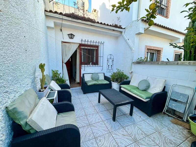 Villa zu verkaufen in Torrevieja, Alicante
