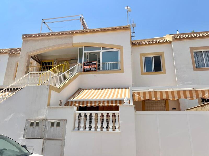 Villa til salgs i Torrevieja, Alicante