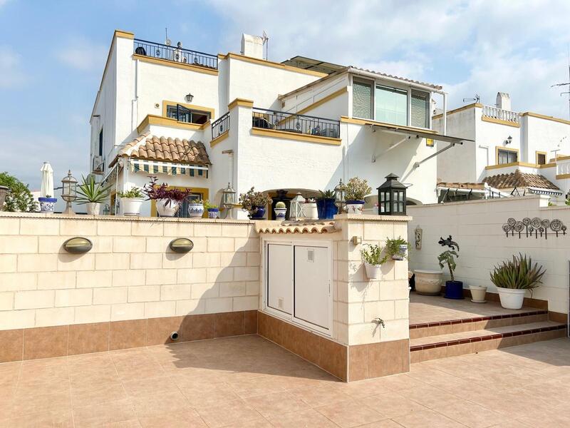 городская тюрьма продается в Torrevieja, Alicante