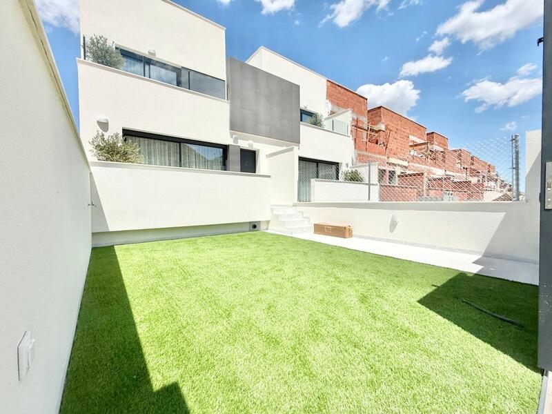 3 Cuarto Adosado en venta
