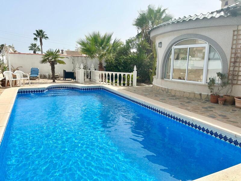 3 Cuarto Villa en venta