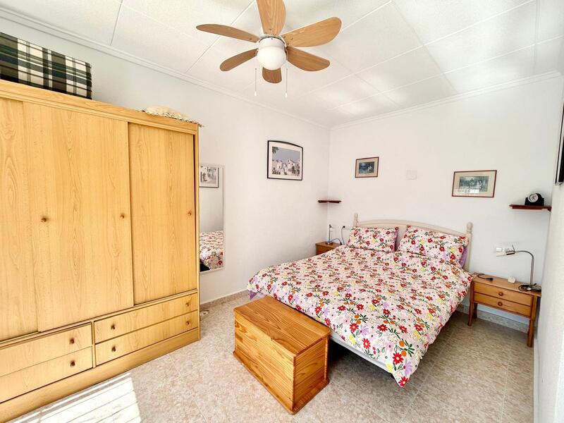 2 bedroom Townhouse for sale