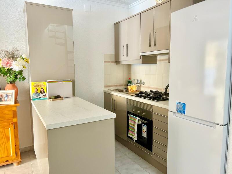 2 bedroom Townhouse for sale