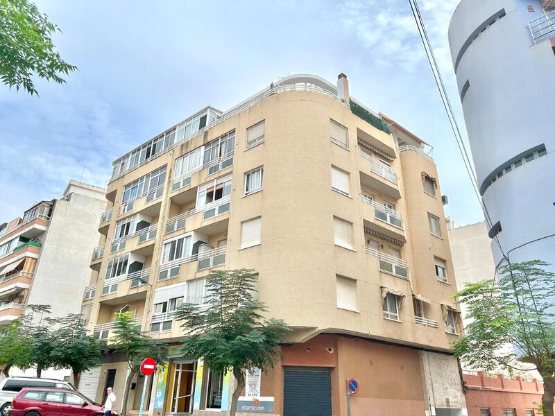 квартира продается в Torrevieja, Alicante