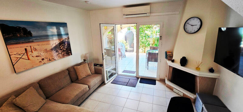 2 bedroom Townhouse for sale 2 bedroom Townhouse for sale