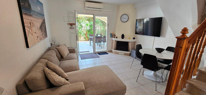 2 bedroom Townhouse for sale 2 bedroom Townhouse for sale