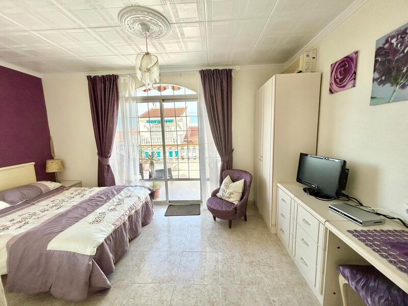 3 bedroom Townhouse for sale