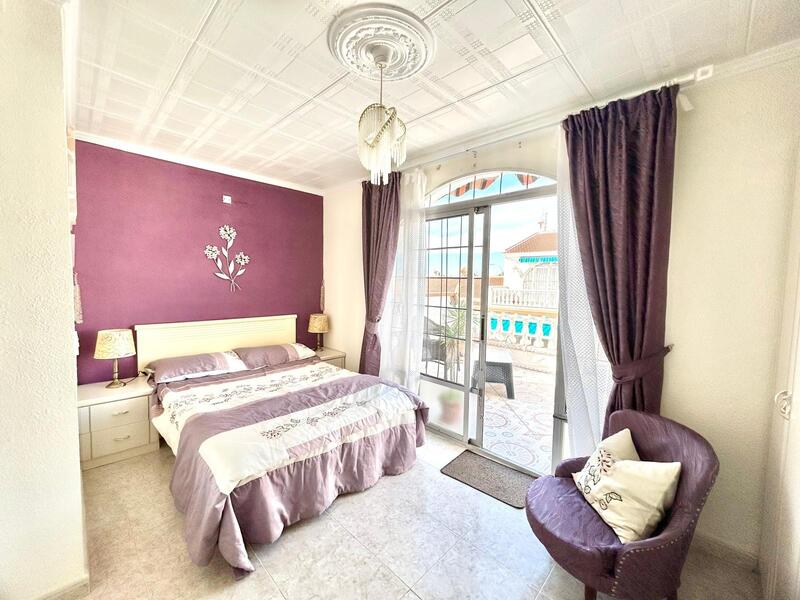 3 bedroom Townhouse for sale