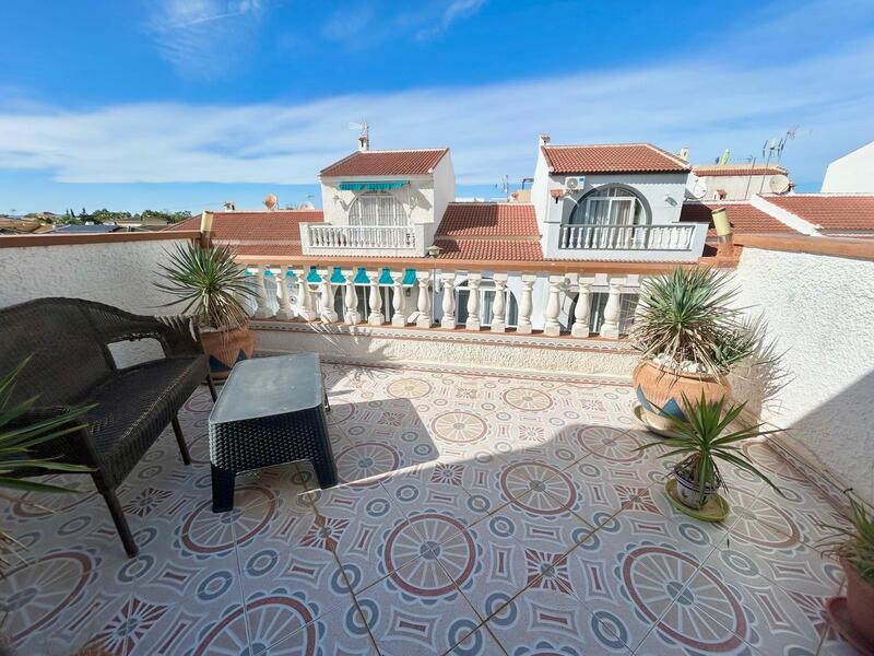 3 bedroom Townhouse for sale