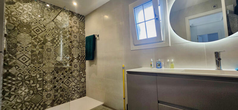 3 спальная комната вилла продается