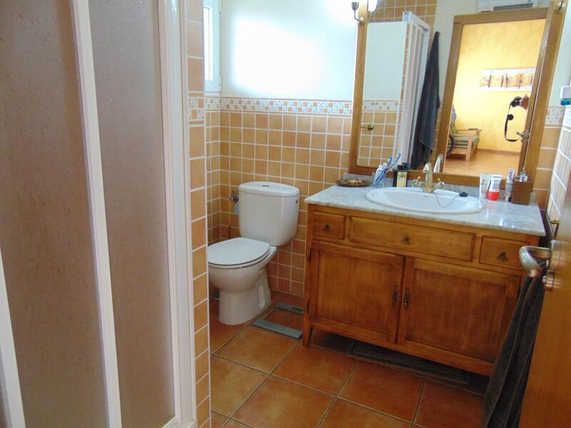 2 bedroom Commercial Property for sale 2 bedroom Commercial Property for sale